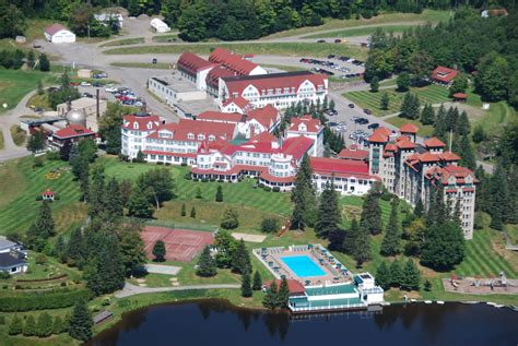 Balsams resort - DIXVILLE NOTCH, N.H. — Because room service didn’t exist at the Balsams Grand Resort, every meal was eaten in the dining room, in one’s best …